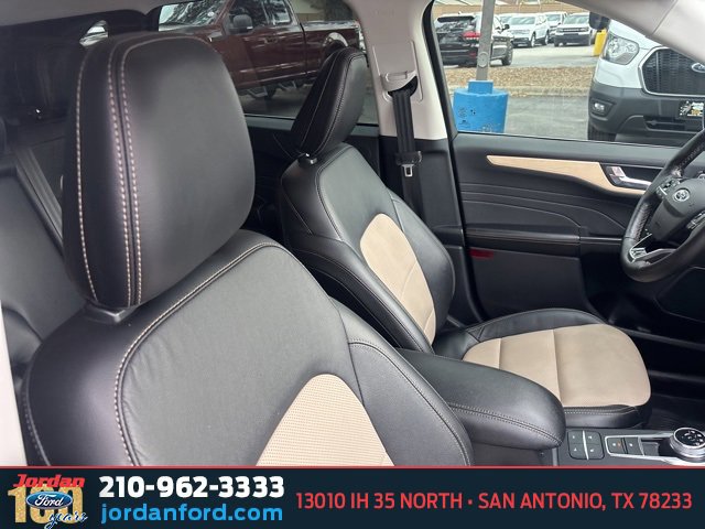 Certified 2022 Ford Escape Titanium w/ Titanium Premium Package image 14