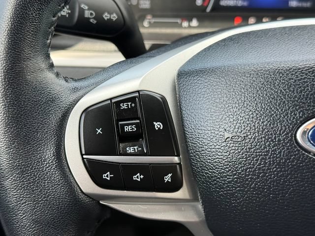 Certified 2023 Ford Explorer XLT w/ Equipment Group 202A AWD/4WD image 23