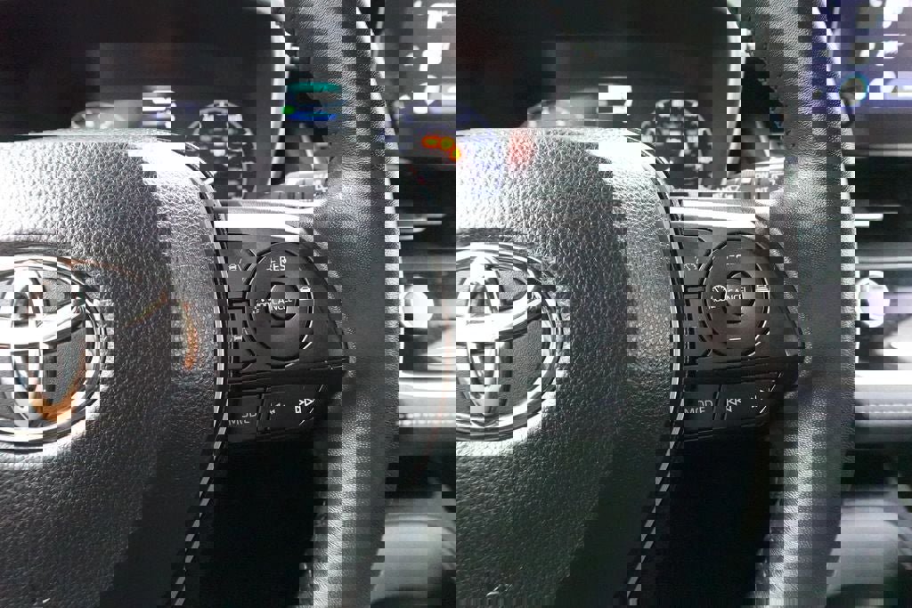 Used 2023 Toyota Corolla SE FWD image 13