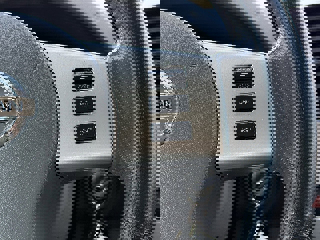 Used 2017 Nissan Frontier SV w/ SV Value Truck Package image 14