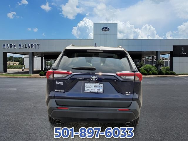 Used 2022 Toyota RAV4 XLE AWD/4WD image 4