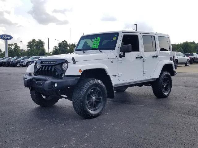 Used 2017 Jeep Wrangler Unlimited Sahara AWD/4WD image 7