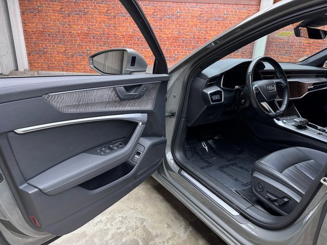 Used 2024 Audi A6 Premium Plus image 10