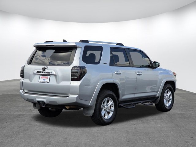 Used 2020 Toyota 4Runner SR5 Premium w/ Moonroof Package RWD image 4