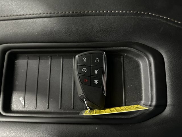 Used 2024 Chevrolet Tahoe High Country AWD/4WD image 36