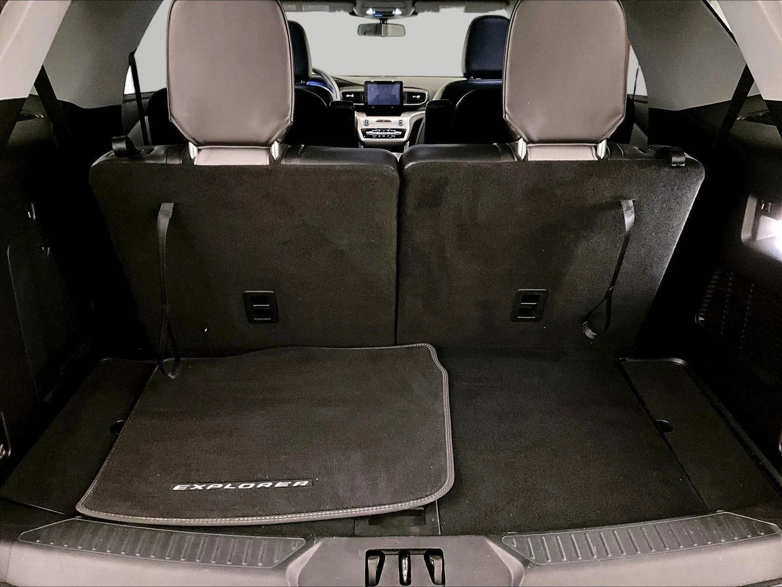 Certified 2021 Ford Explorer XLT w/ Equipment Group 202A image 35