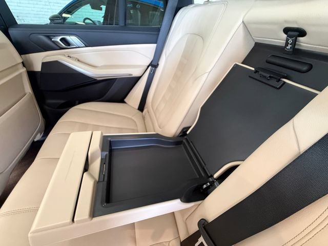 Used 2022 BMW X5 xDrive45e w/ Luxury Seating Package AWD/4WD image 24