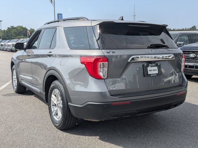 Certified 2022 Ford Explorer XLT RWD image 5