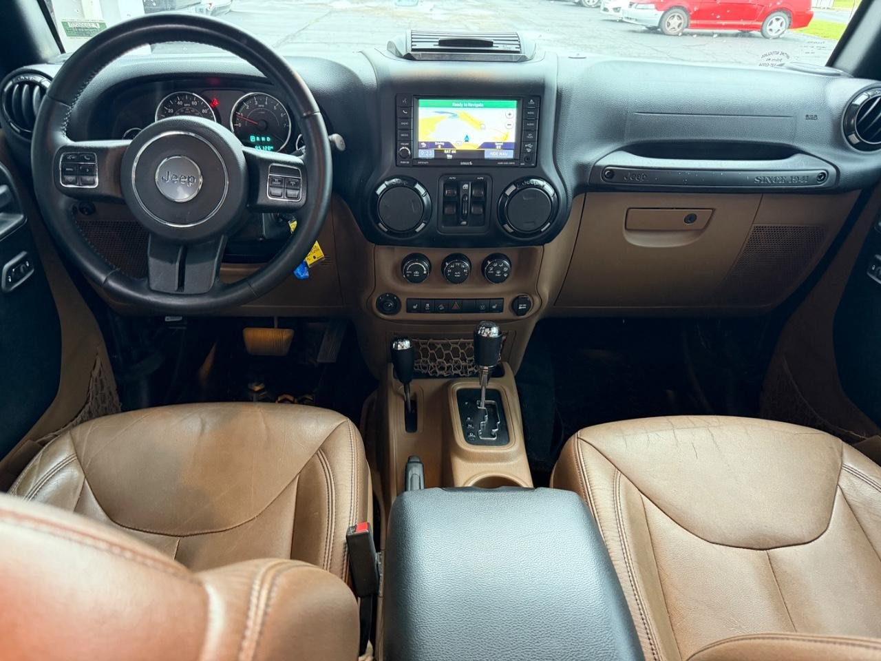 Used 2017 Jeep Wrangler Unlimited Sahara w/ Connectivity Group AWD/4WD image 10