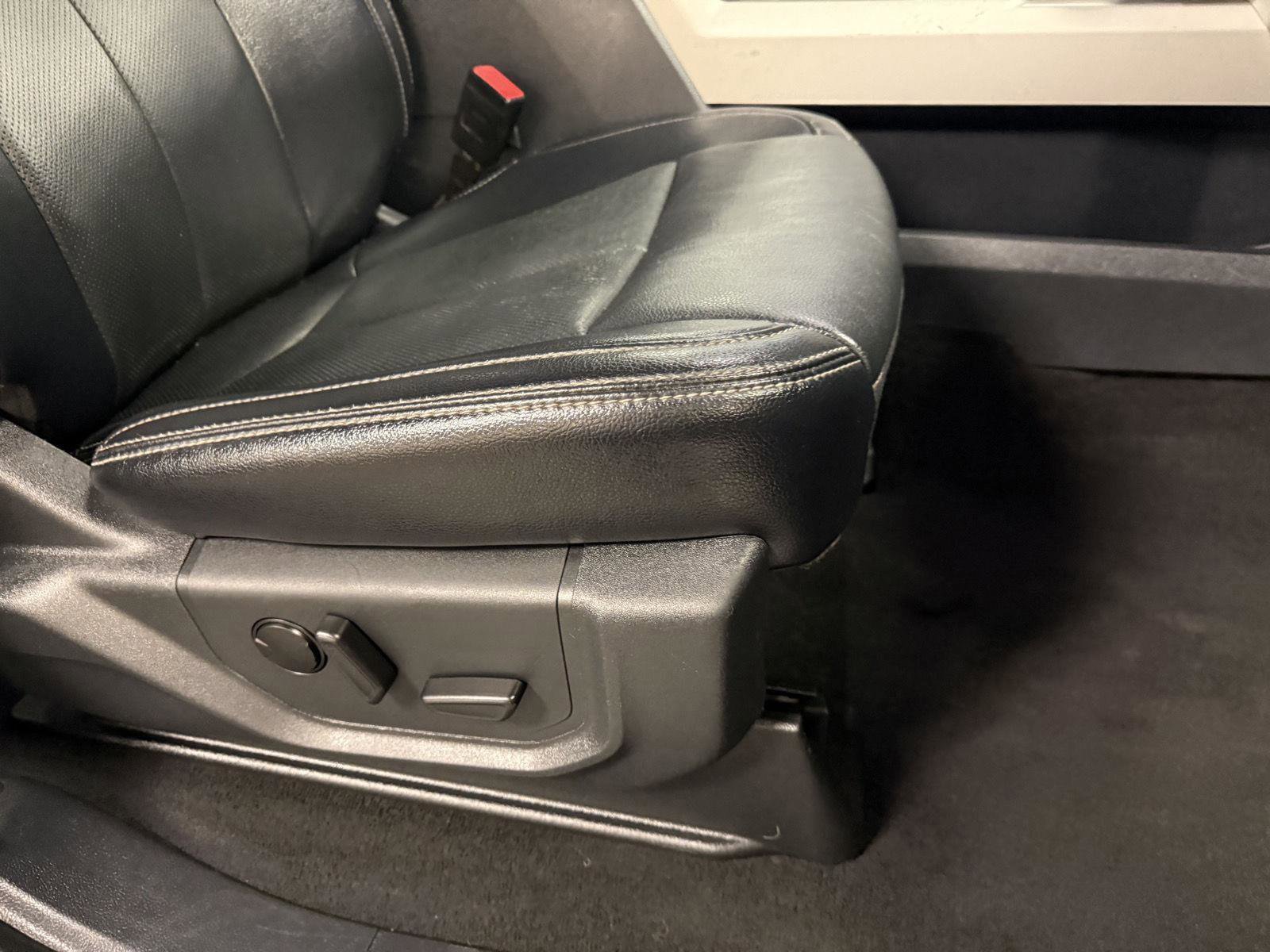 Certified 2022 Ford F450 Lariat w/ Lariat Ultimate Package image 27