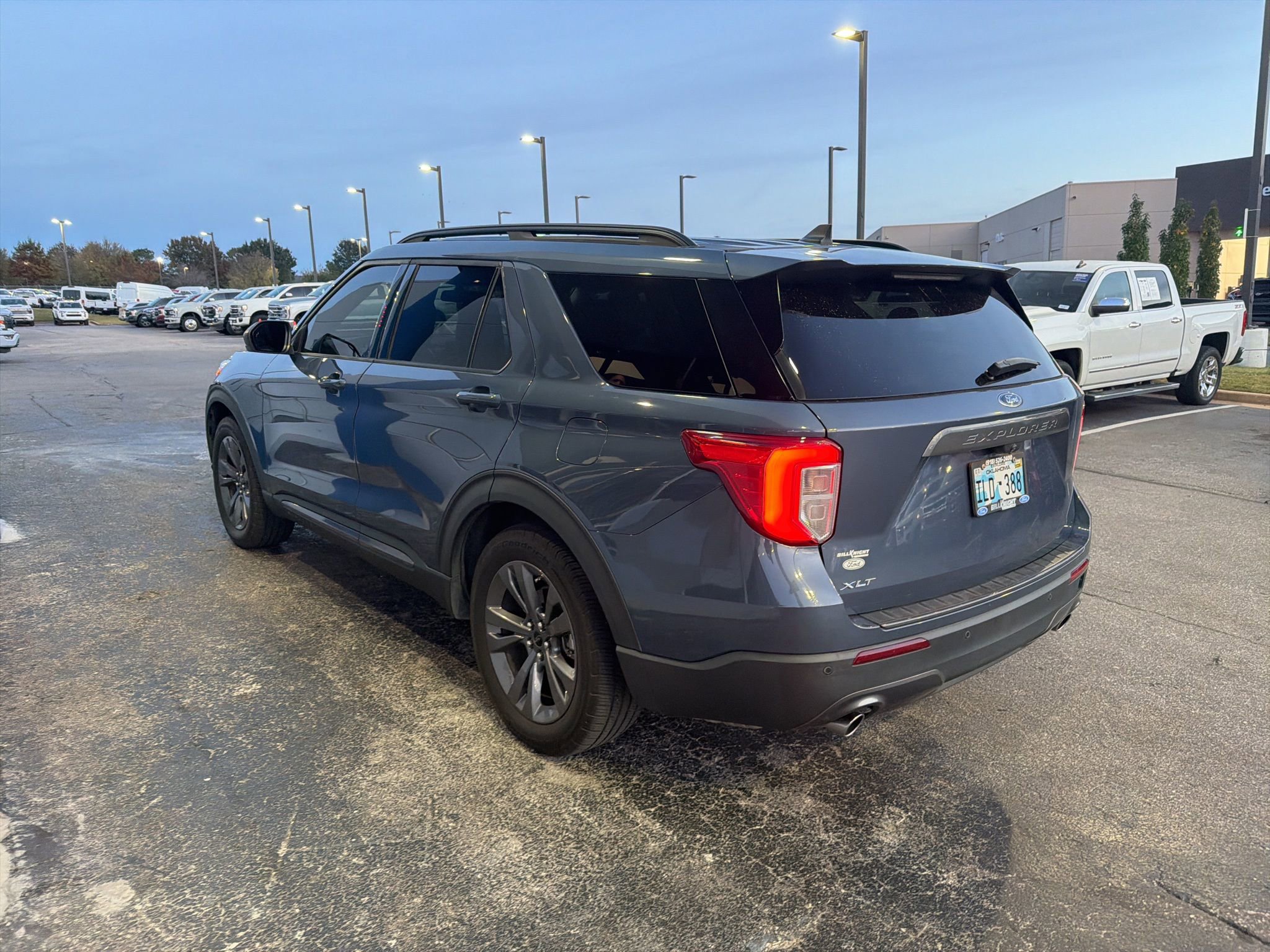 Certified 2021 Ford Explorer XLT w/ Equipment Group 202A image 8