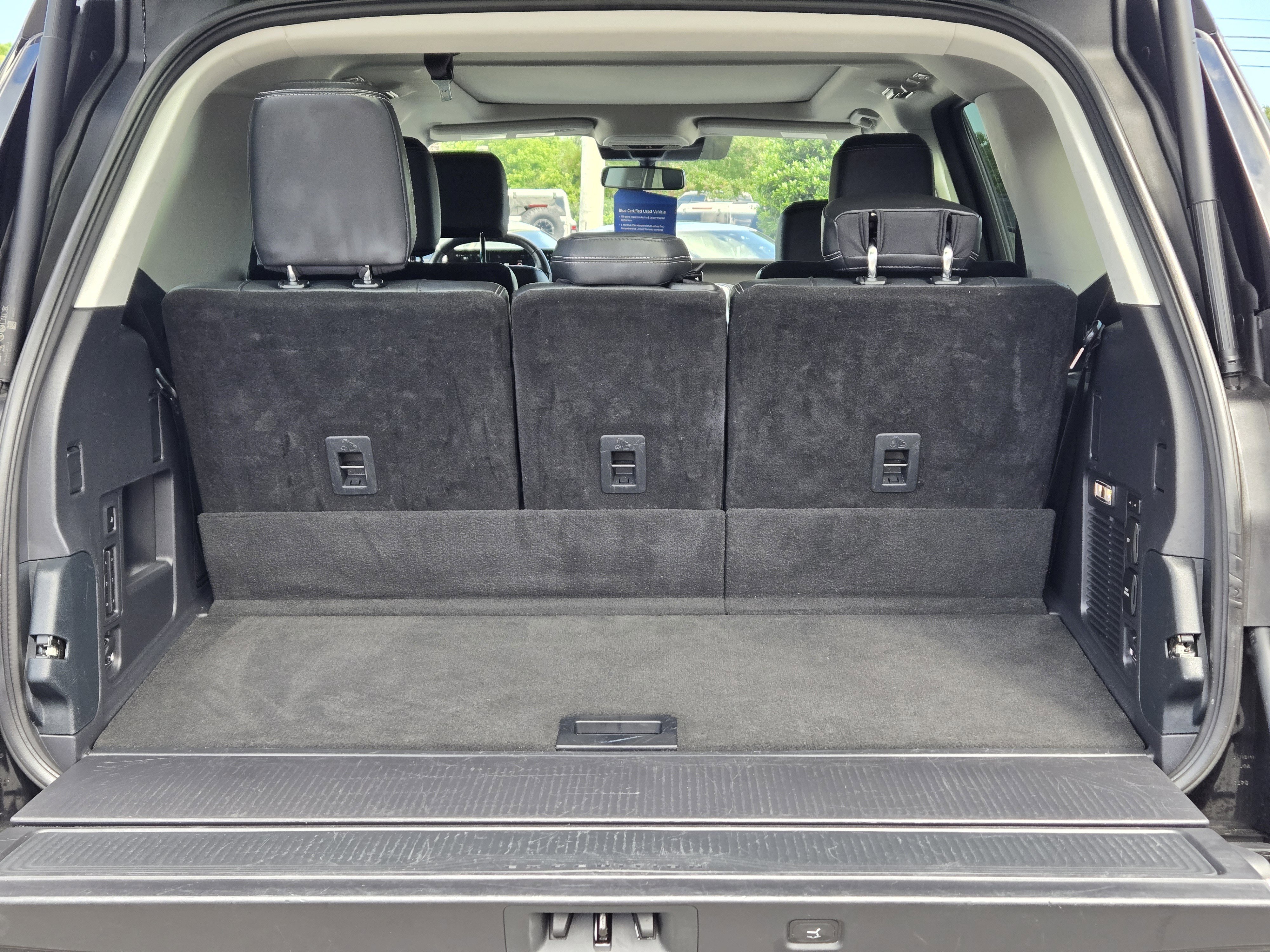 Certified 2025 Ford Expedition Platinum AWD/4WD image 11