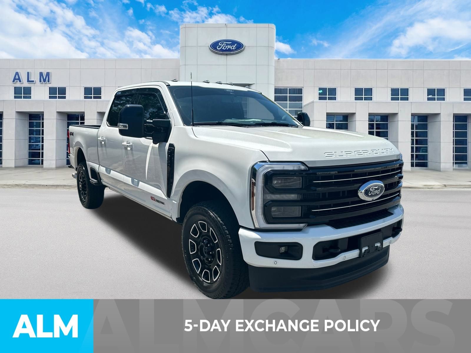 Certified 2025 Ford F350 Platinum AWD/4WD image 3