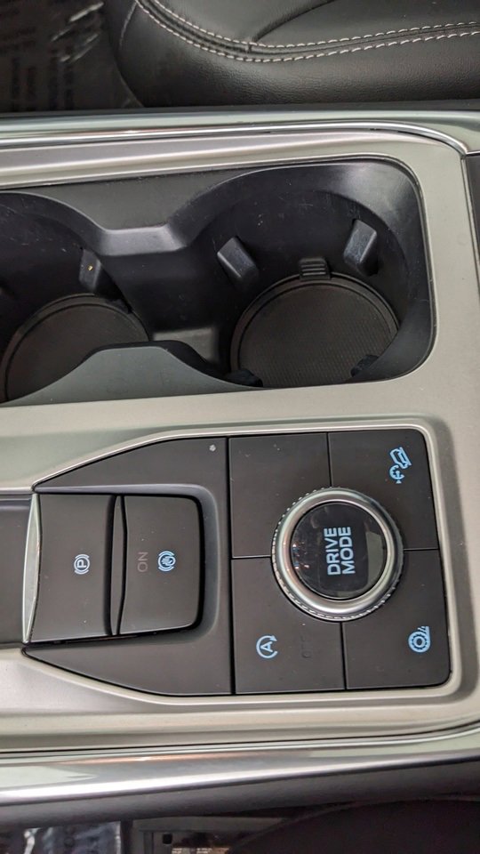 Certified 2023 Ford Explorer XLT w/ Equipment Group 202A image 33