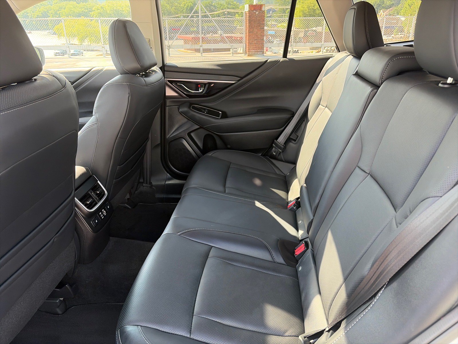 Used 2023 Subaru Outback Touring XT AWD/4WD image 19