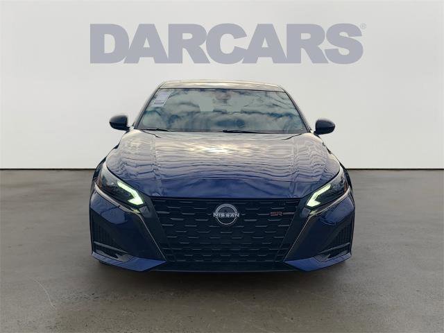 Used 2023 Nissan Altima 2.5 SR w/ SR Premium Package image 2