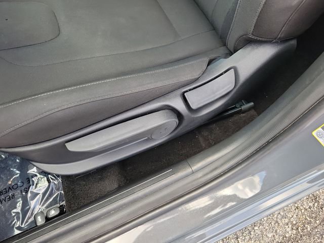 Used 2025 Hyundai Elantra Hybrid FWD image 20