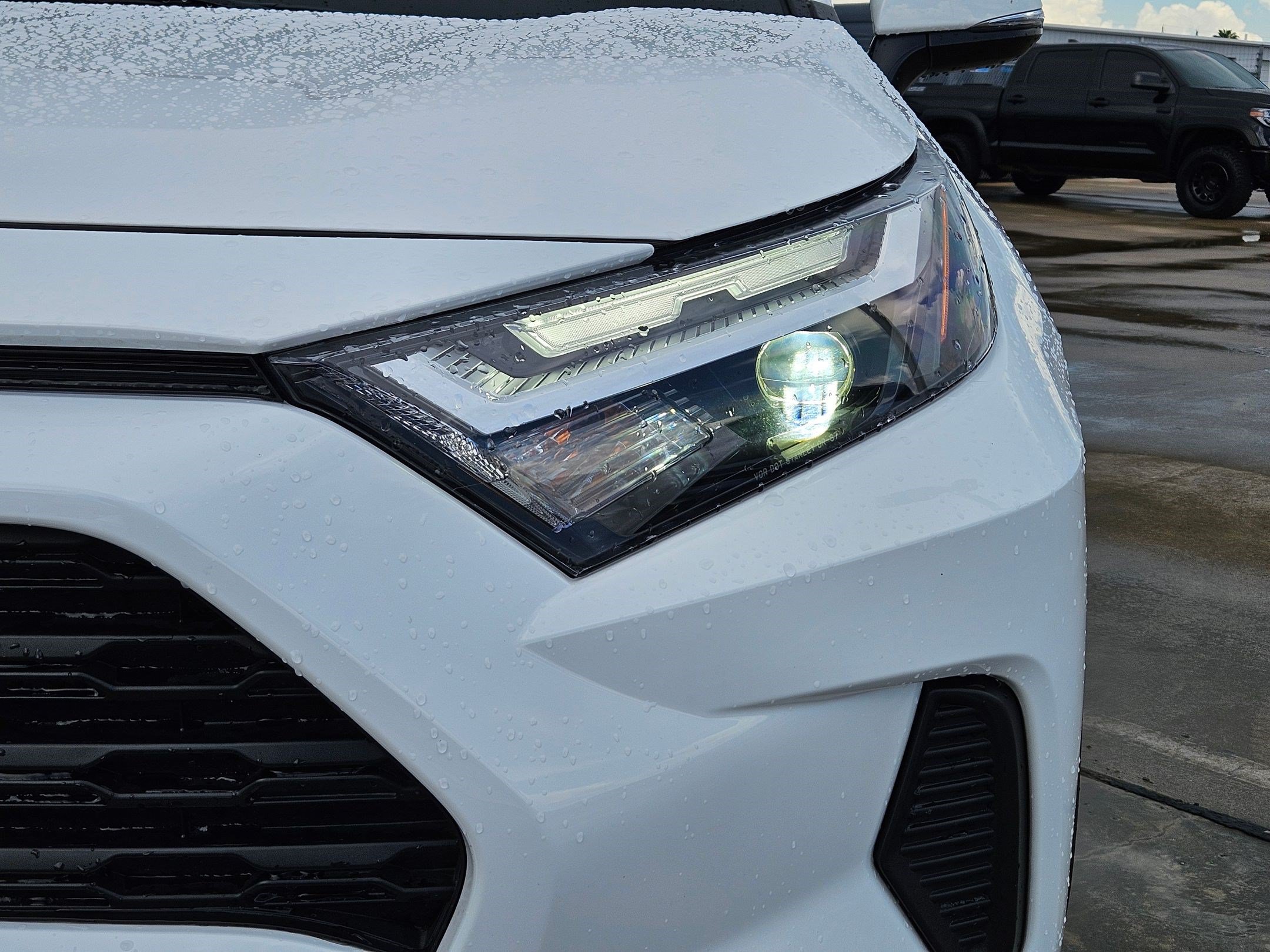Used 2025 Toyota RAV4 XLE w/ Convenience Package FWD image 12