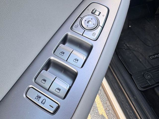 Used 2025 Hyundai Palisade SEL FWD image 20