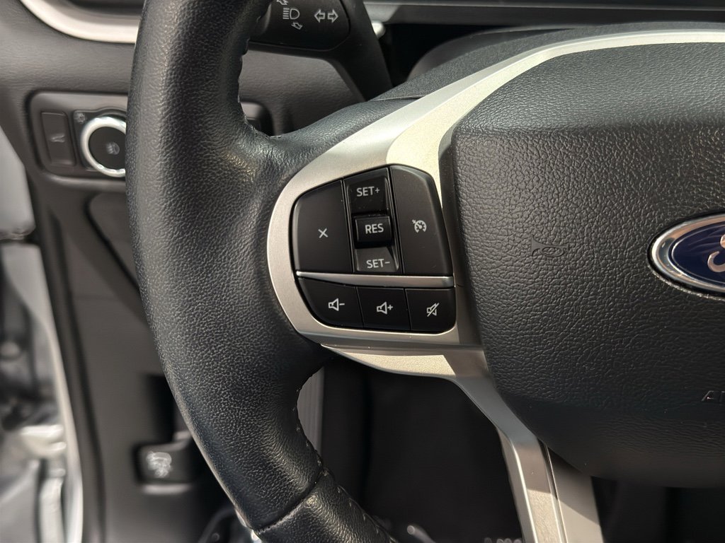 Certified 2023 Ford Explorer XLT w/ Equipment Group 202A image 14