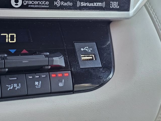 Used 2023 Toyota Sequoia Capstone image 22