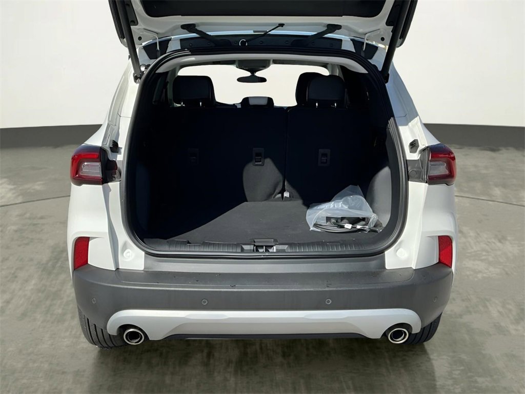 Certified 2024 Ford Escape SE image 18