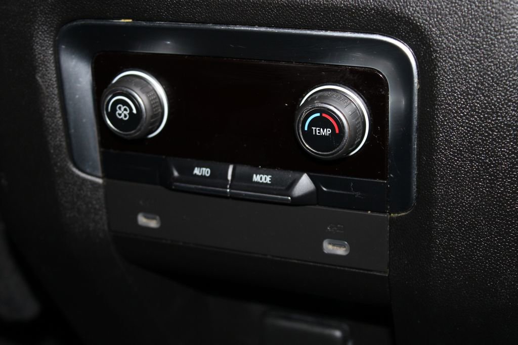 Used 2021 Chevrolet Tahoe Z71 image 36