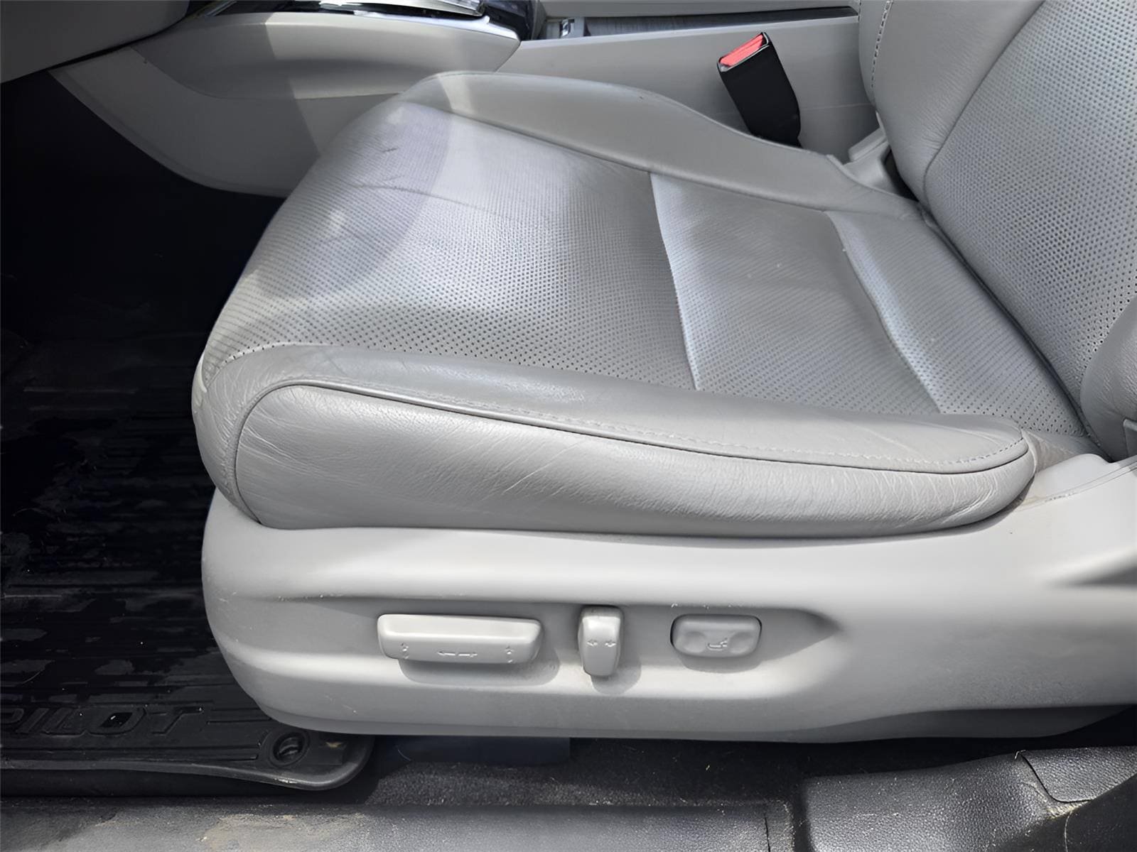 Used 2019 Honda Pilot Elite image 19