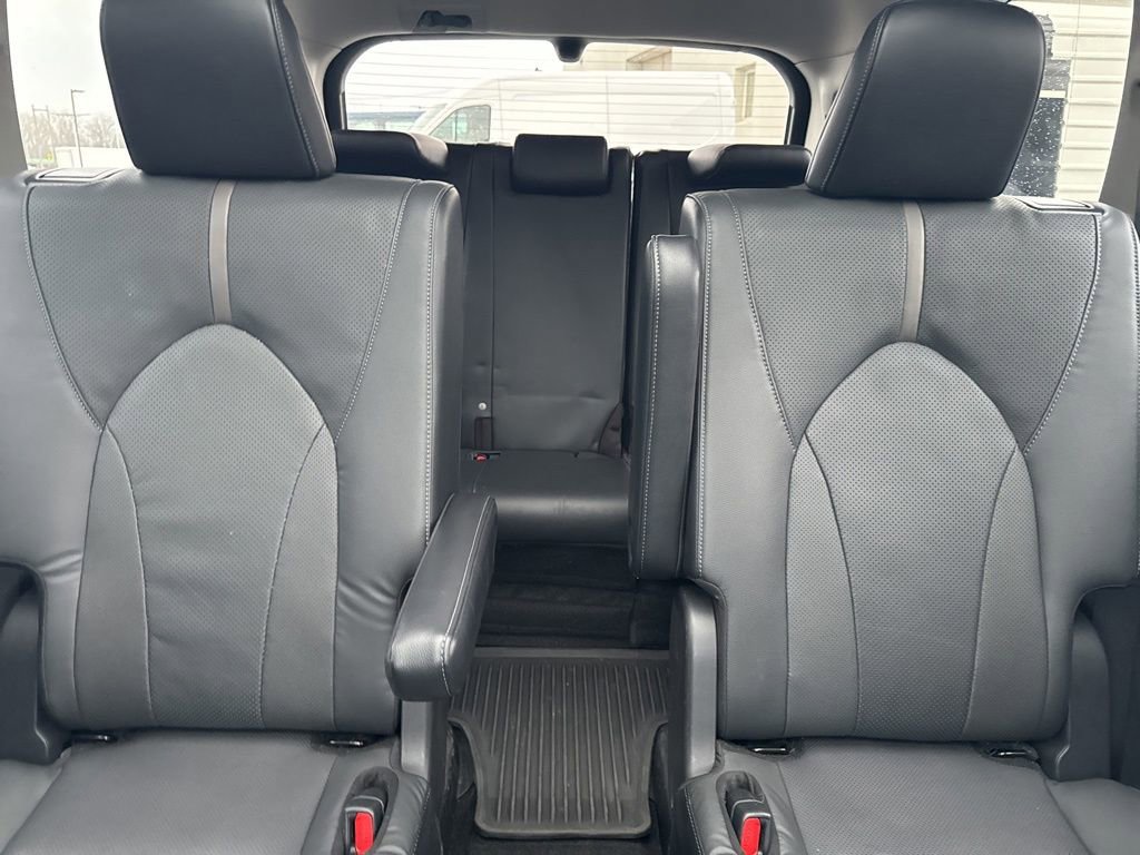 Used 2024 Toyota Grand Highlander Platinum image 27