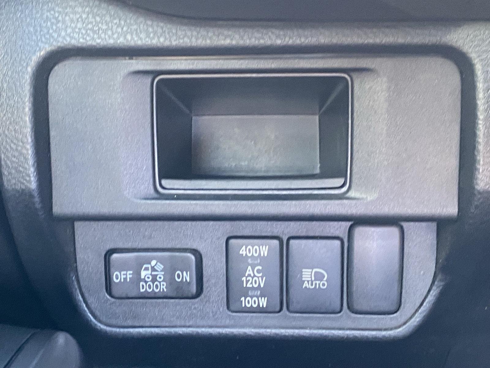 Used 2019 Toyota Tacoma SR5 AWD/4WD image 21