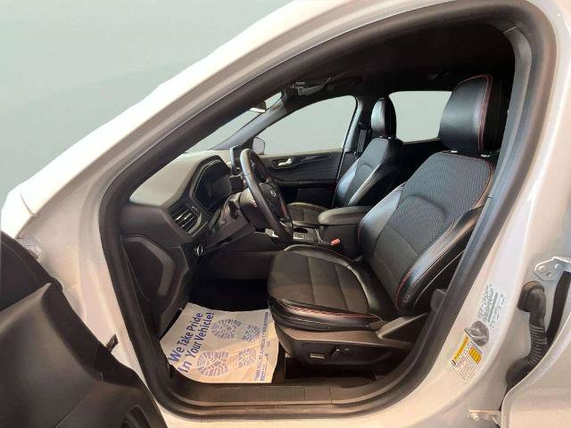 Certified 2023 Ford Escape ST-Line AWD/4WD image 13