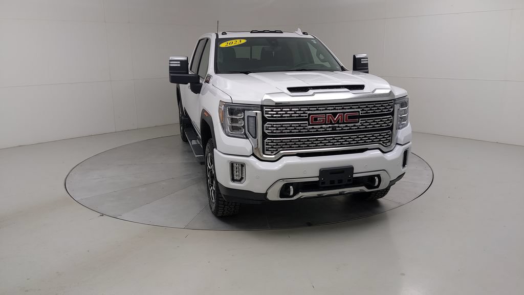 Used 2023 GMC Sierra 2500 Denali w/ Technology Package AWD/4WD image 10