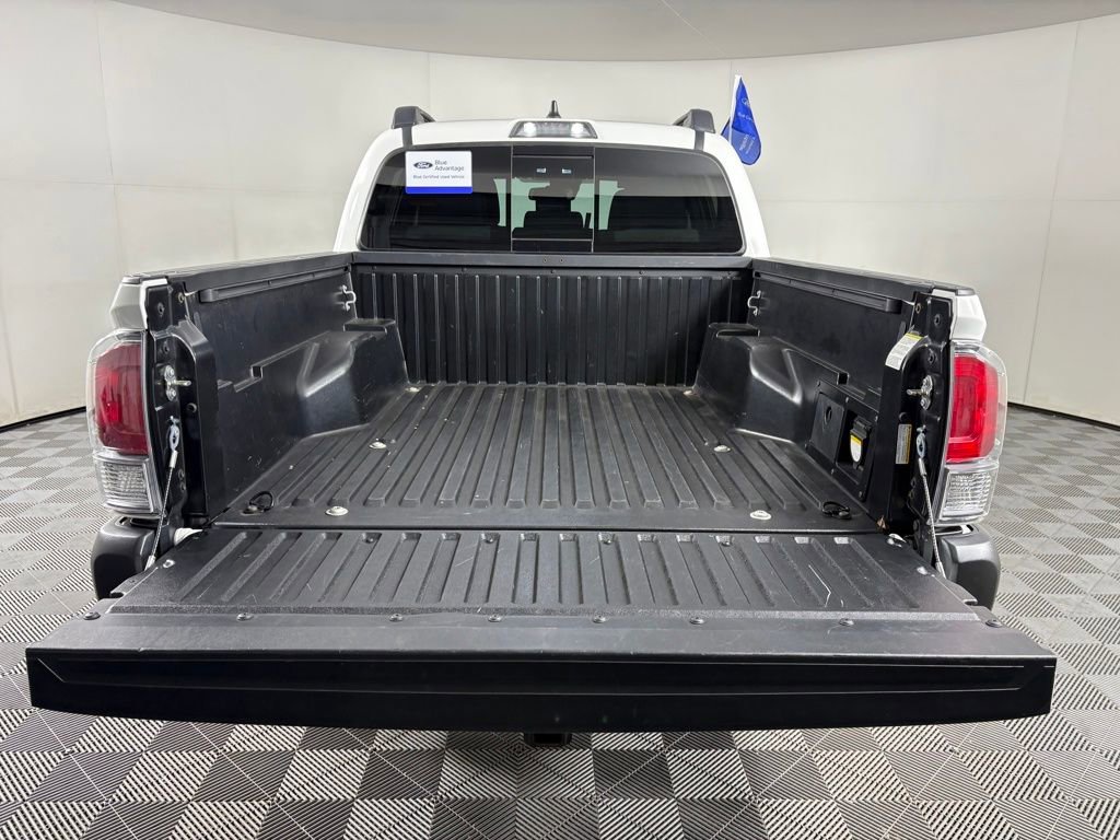 Used 2021 Toyota Tacoma TRD Off-Road image 29