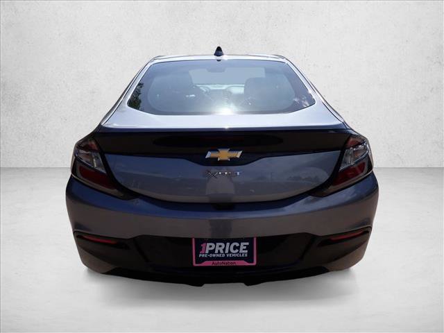 Used 2018 Chevrolet Volt LT w/ Comfort Package FWD image 3