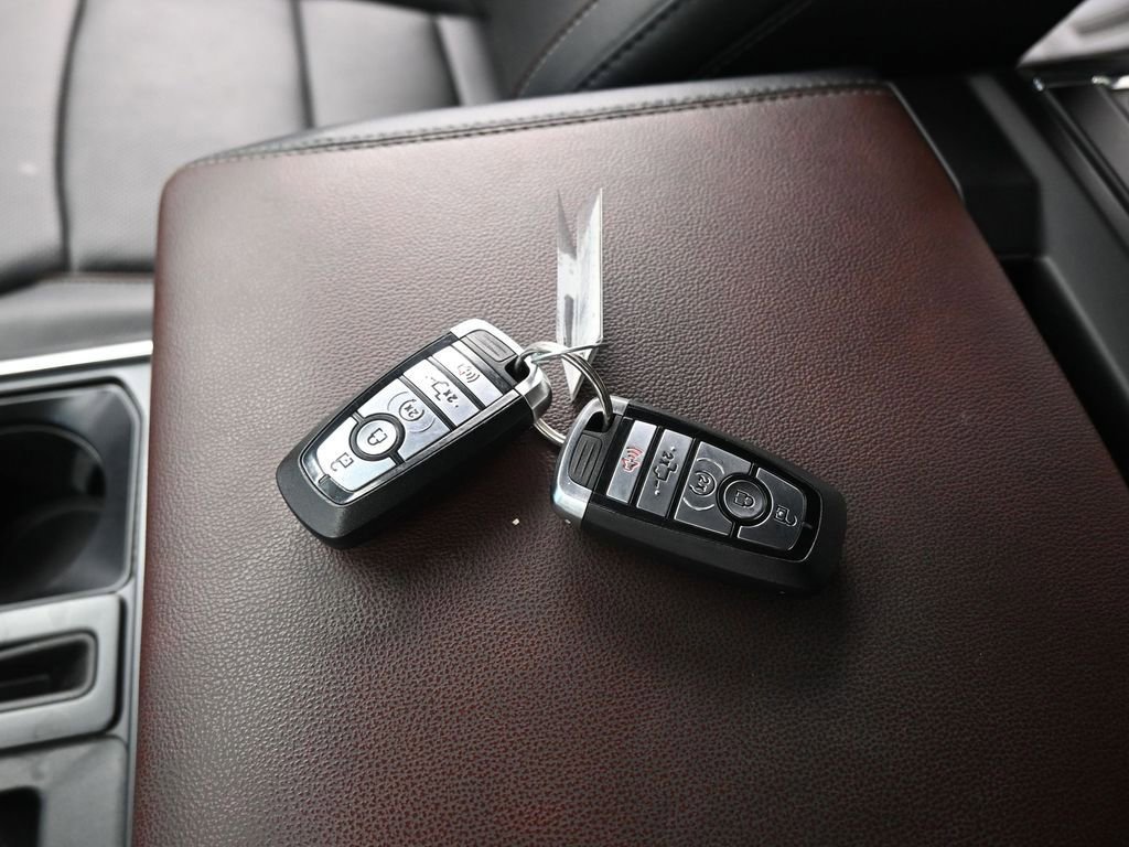 Certified 2022 Ford F150 Lariat w/ Equipment Group 502A High image 20