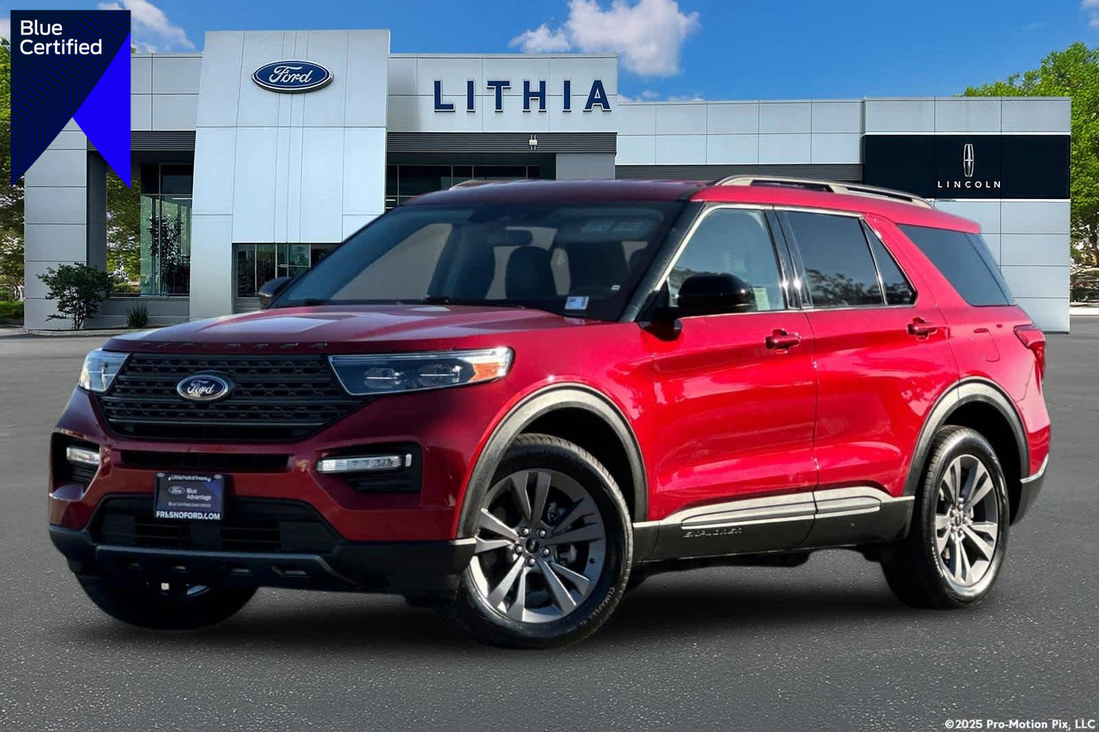 Certified 2022 Ford Explorer XLT w/ Equipment Group 202A image 1