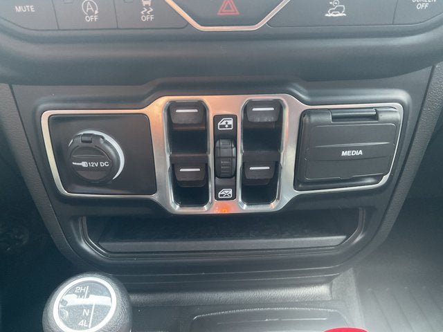 Used 2022 Jeep Gladiator Sport AWD/4WD image 26
