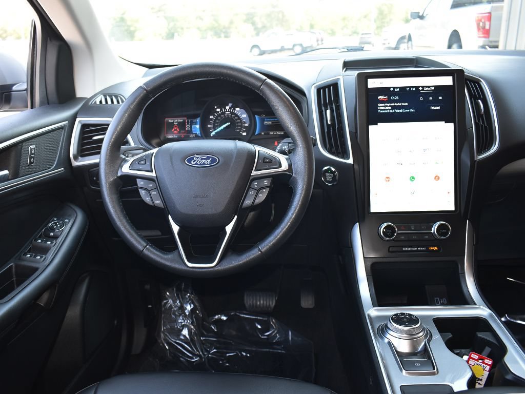Certified 2024 Ford Edge SEL w/ Convenience Package AWD/4WD image 16