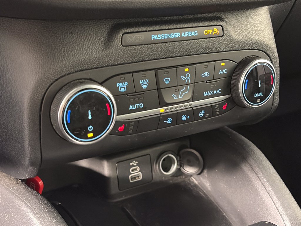 Certified 2025 Ford Escape ST-Line Select AWD/4WD image 19