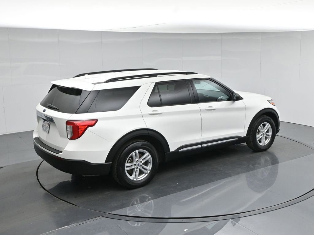 Certified 2023 Ford Explorer XLT RWD image 13