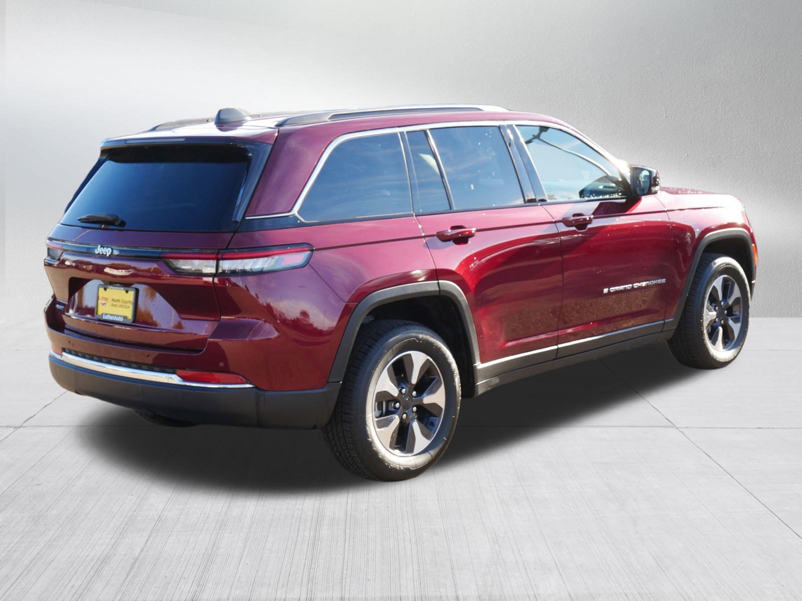 Used 2024 Jeep Grand Cherokee Limited 4xe image 5