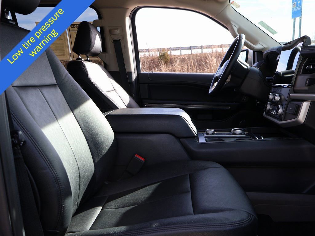Certified 2022 Ford Expedition Max XLT image 9