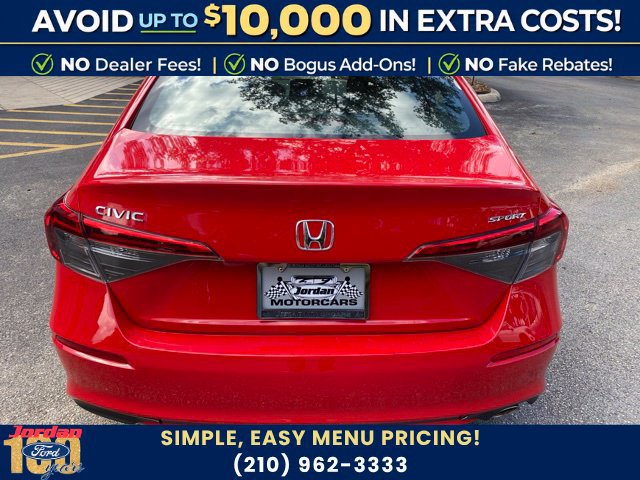 Used 2023 Honda Civic Sport image 4