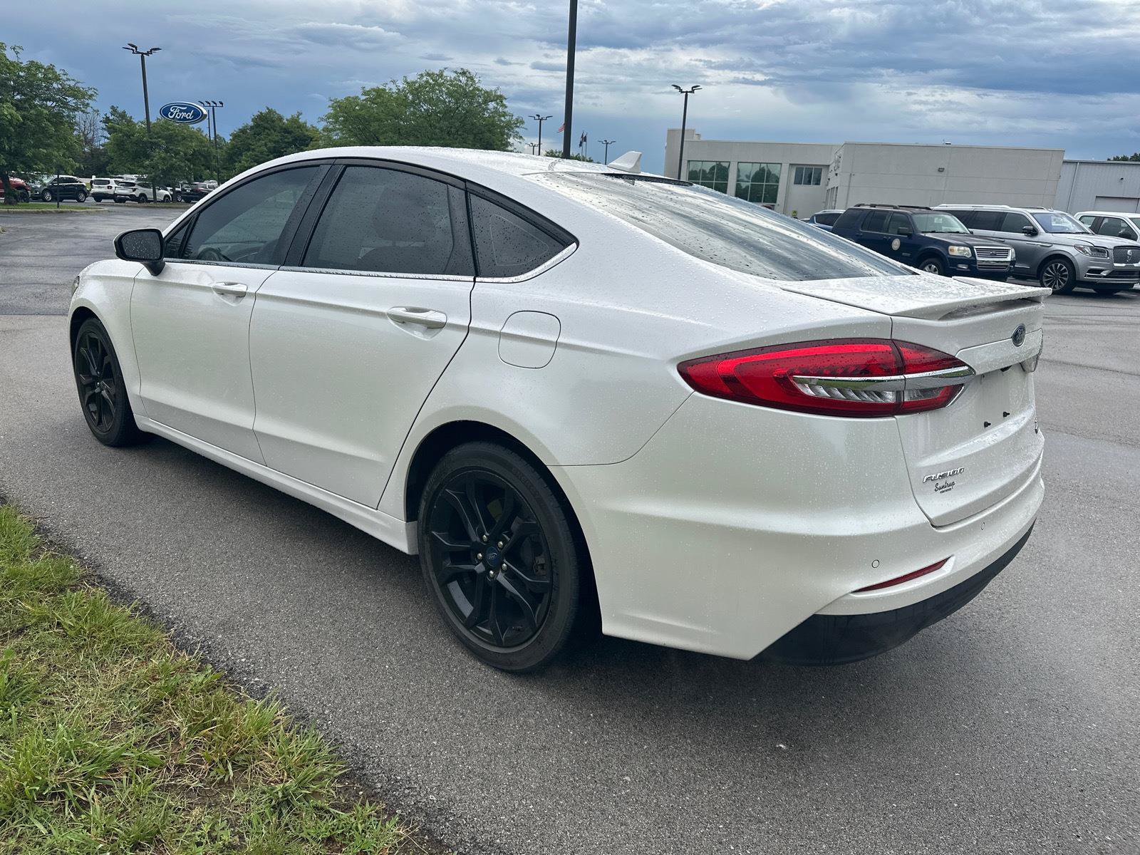Certified 2019 Ford Fusion SE w/ Equipment Group 151A FWD image 12