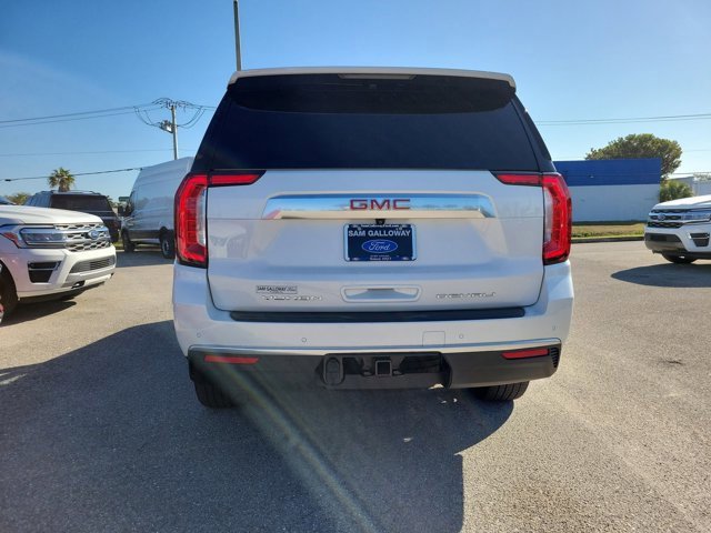 Used 2023 GMC Yukon Denali image 3