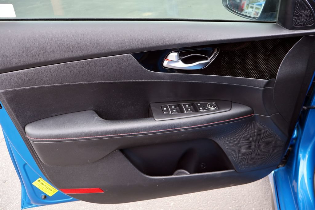 Used 2022 Kia Forte GT w/ GT Technology Package FWD image 28