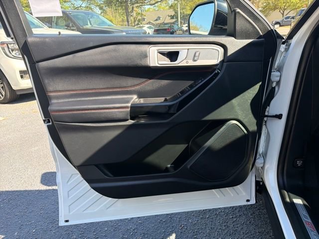 Certified 2023 Ford Explorer ST-Line AWD/4WD image 13