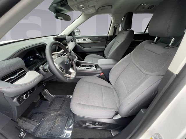 Certified 2025 Ford Explorer Active AWD/4WD image 10