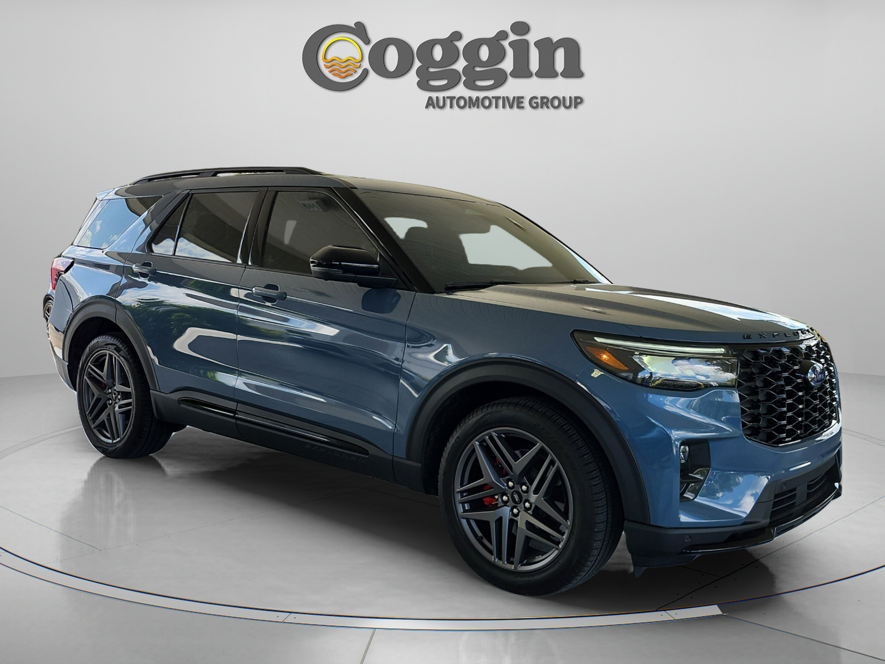 Certified 2026 Ford Explorer ST w/ Sun And Sound Package AWD/4WD image 7