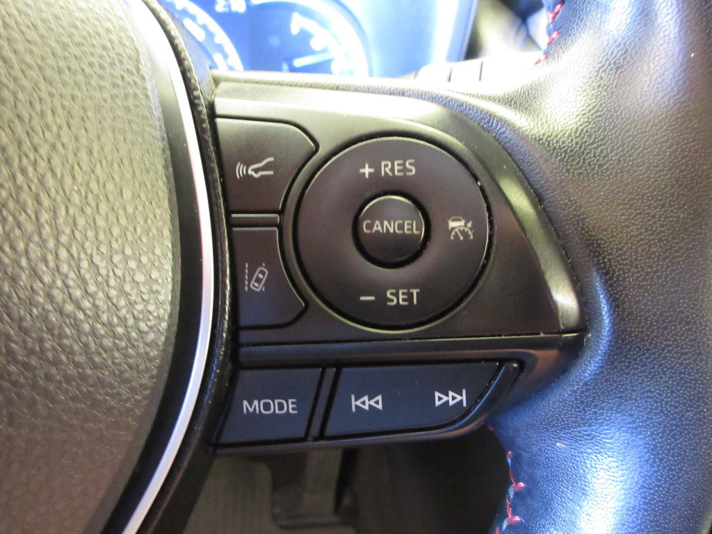 Used 2022 Toyota RAV4 XSE w/ Weather Package AWD/4WD image 17